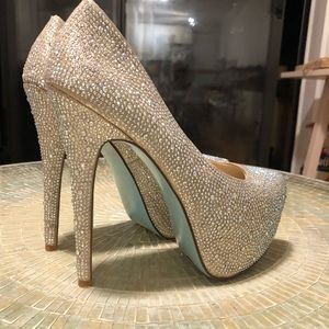 Betsy Johnson platformed glitter heals
